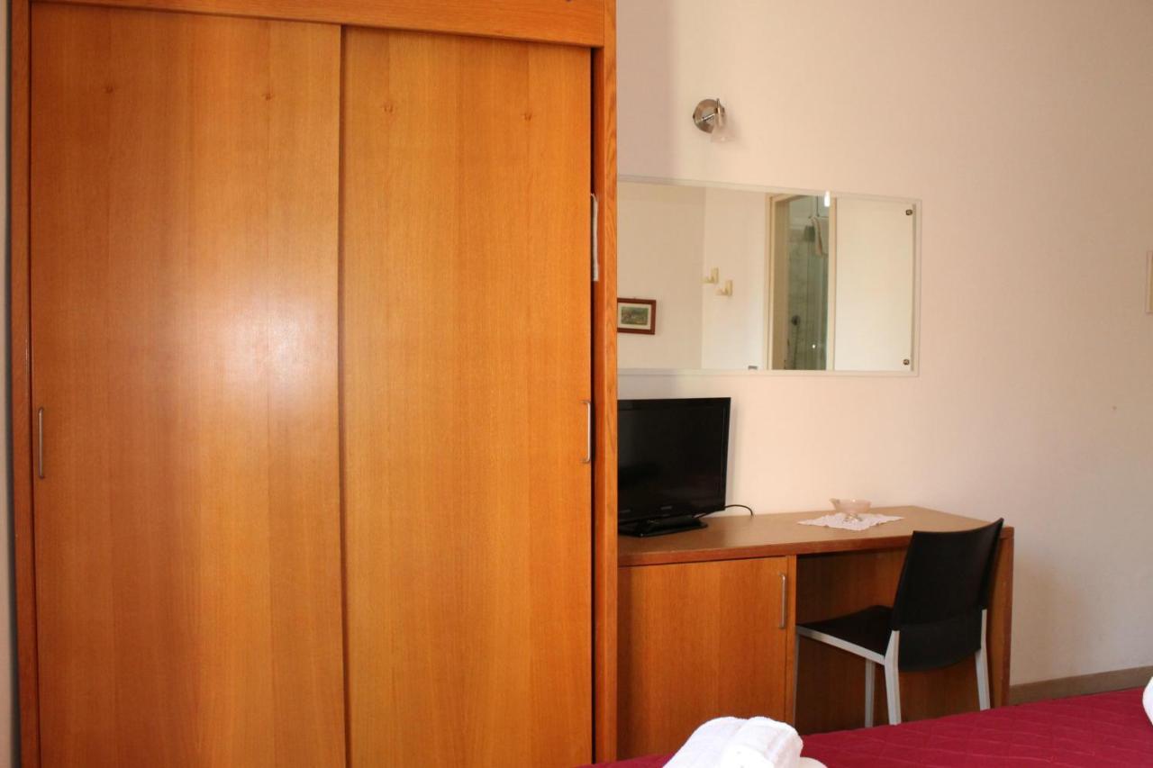 Hotel Morolli Rimini Exterior photo